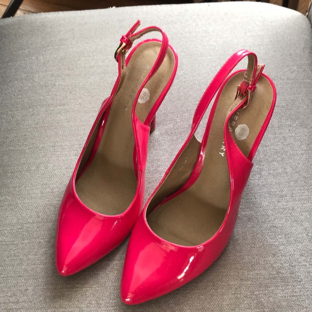 Fuschia Patent Slingbacks